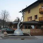 Отель Jagdhof 2*