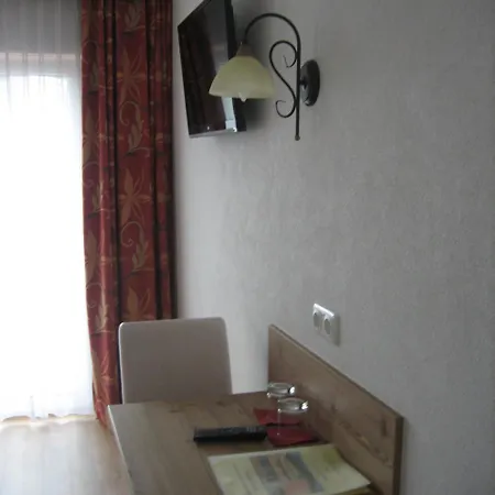 Jagdhof 2*